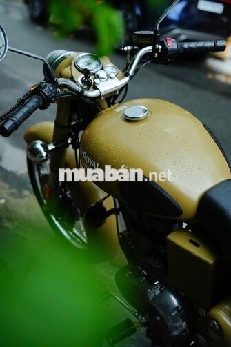 Royal Enfield Classic 500 Desert Storm
