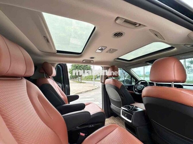 KIA Carnival Signature full dầu 2024 xanh cực đẹp