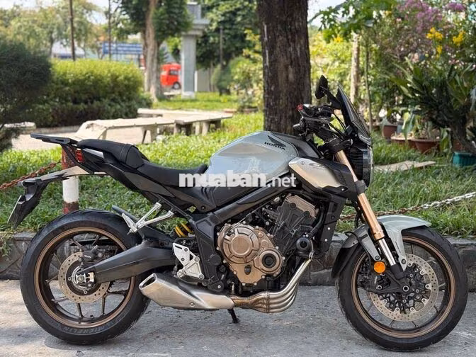 Honda CB650R 2021 zin đẹp , bstp chính chủ