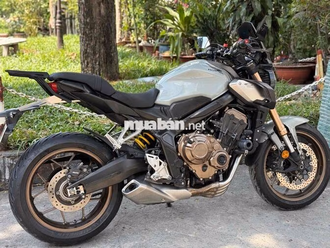 Honda CB650R 2021 zin đẹp , bstp chính chủ