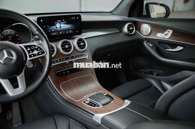 Mercedes-Benz GLC200 4Matic 2022 Trắng