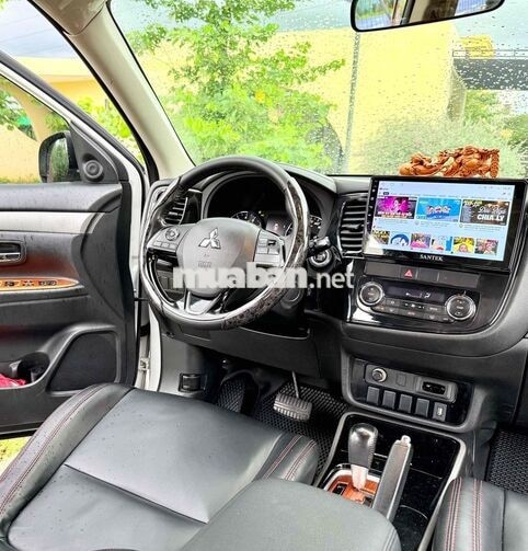 Mitsubishi Outlander, xe gia đình đi giữ gìn