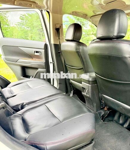 Mitsubishi Outlander, xe gia đình đi giữ gìn