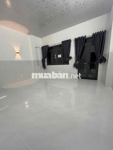 Cho thuê nhà mới rộng rãi: 1 trệt, 1 lầu, 5,3mx15m, kinh doanh và ở.