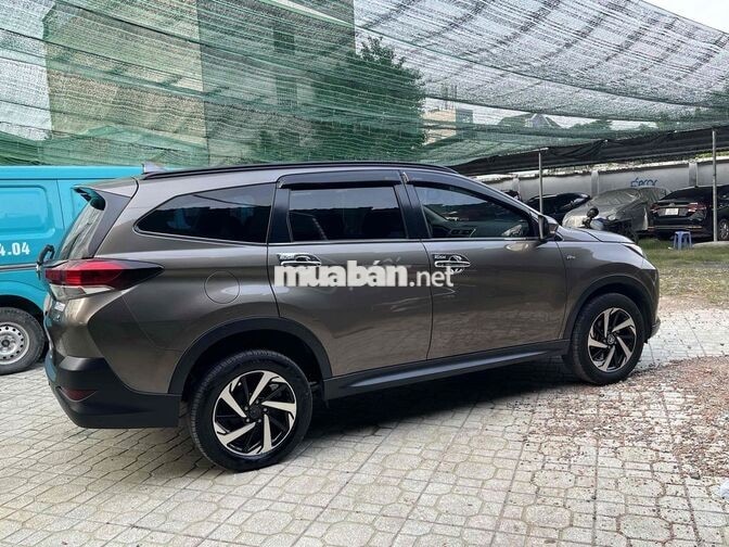 Toyota Rush 7 chỗ Số tự động Nâu