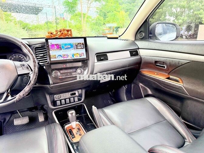 Mitsubishi Outlander, xe gia đình đi giữ gìn