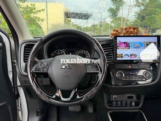 Mitsubishi Outlander, xe gia đình đi giữ gìn