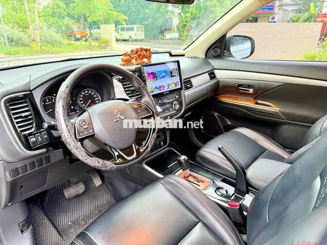 Mitsubishi Outlander, xe gia đình đi giữ gìn