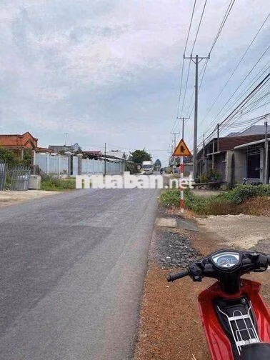 Đủ kẹt tiền cần ra gấp lô đất 3ty1