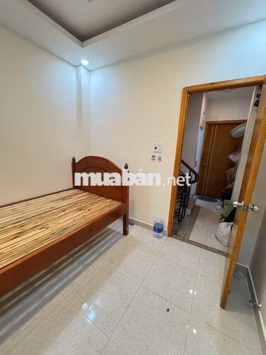 -  212/11/18 Nguyễn Thiện Thuật, Phường 3, Quận 3 - Cách hẻm ô tô 20m