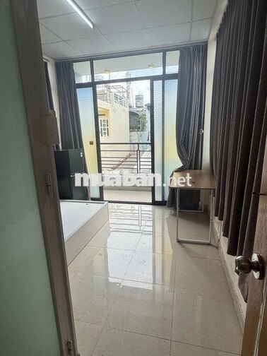 -  212/11/18 Nguyễn Thiện Thuật, Phường 3, Quận 3 - Cách hẻm ô tô 20m