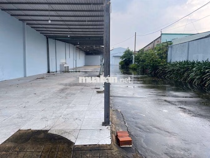 Cho thuê Kho Xưởng Trần Hưng Đạo, 1700m2, giá 100tr, có 3 pha
