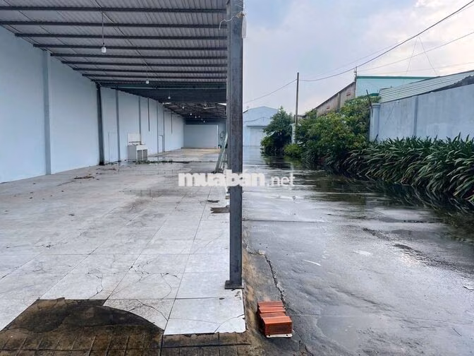 Cho thuê Kho Xưởng Trần Hưng Đạo, 1700m2, giá 100tr, có 3 pha