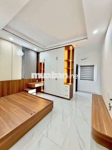 nhà đẹp y hình có cầu thang máy 4 x 18 có 6pn 6wc sân thượng