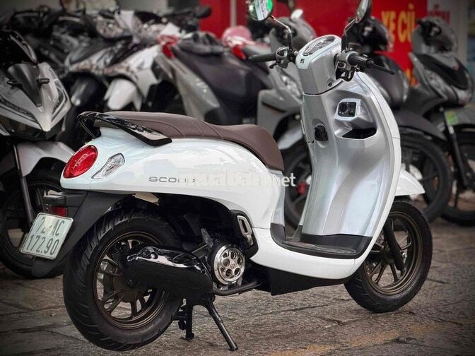 Honda Scoopy Smartkey 2024 Trắng