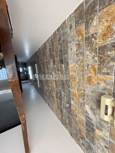 MTKD Ngay Chợ Tân Hương . DT : 5.6 x 23m . 4 Tầng . Giá : 36 triệu 
