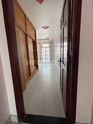 MTKD Ngay Chợ Tân Hương . DT : 5.6 x 23m . 4 Tầng . Giá : 36 triệu 