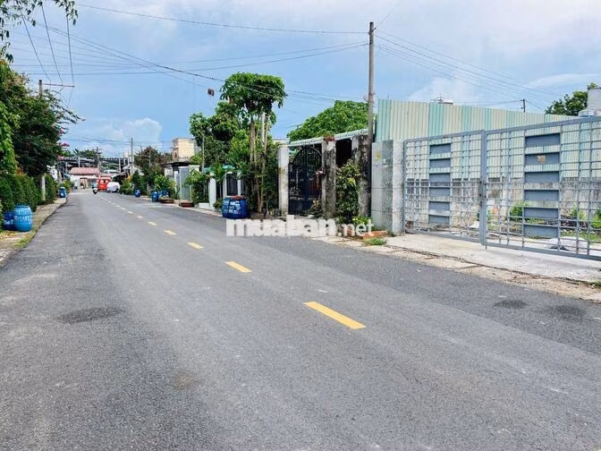 Bán đất khu Việt Kiều Tân Thông Hội CủChi,DT:340m2 Giá:780trieu SHR