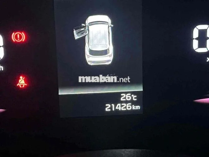 Kia Sportage Premium 2.0 Trắng 2023 21.500 km