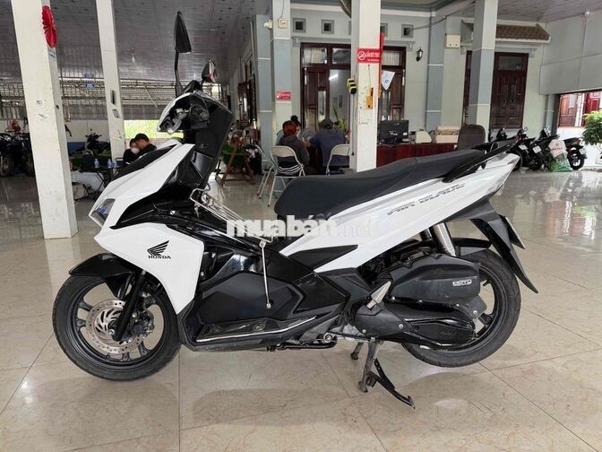 Honda Air Blade 2018 Trắng đen