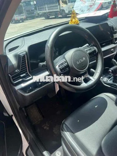 Kia Sportage Premium 2.0 Trắng 2023 21.500 km