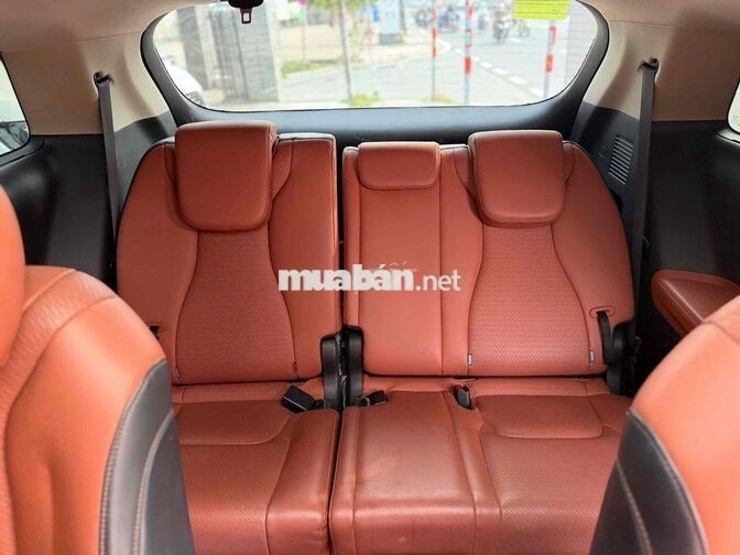 KIA Carnival Signature 2.2D Đỏ Mận 43.000 km