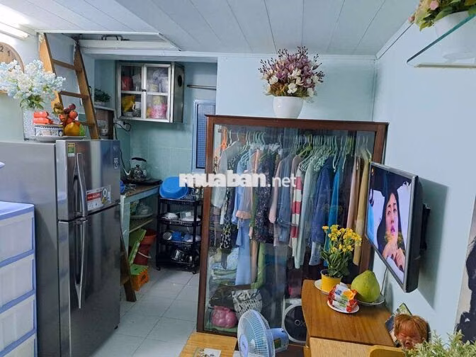 căn hộ CC NĐC LẦU 3 DTSD:10M² CÓ GÁC SỔ HỒNG RIÊNG 