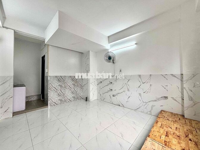STUDIO CỬA SỔ TRỜI NGAY 666 NGUYỄN VĂN QUÁ GẦN NGÃ TƯ CHỢ CẦU