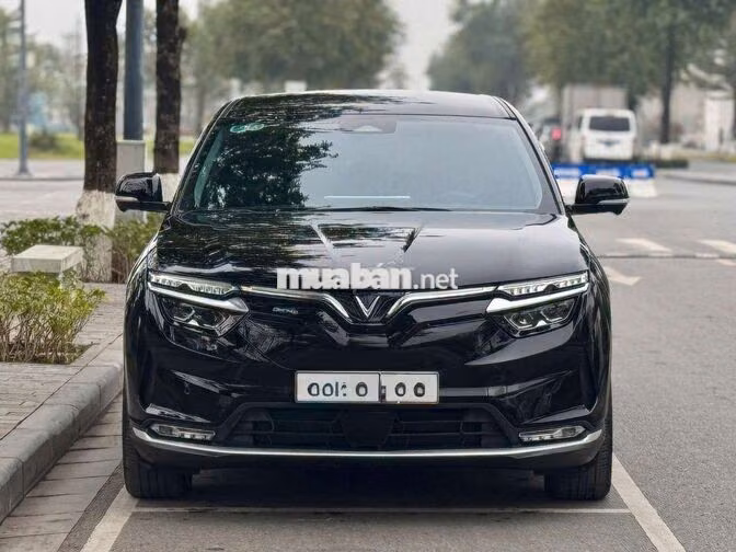 VinFast VF8 Eco 2023 Đen 50000 km
