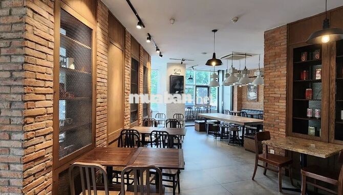 BUILDING 400M2 GẦN CHỢ BẾN THÀNH - VỊ TRÍ TRUNG TÂM QUẬN 1 