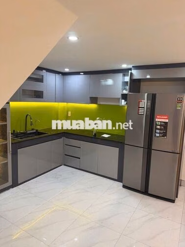 Nhà hẻm xe hơi đường Chiến Lược