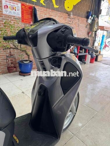 Honda SH125 CBS 2018 Xám 23943 km