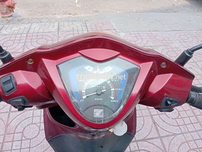 Honda Vision 2013 màu Đỏ