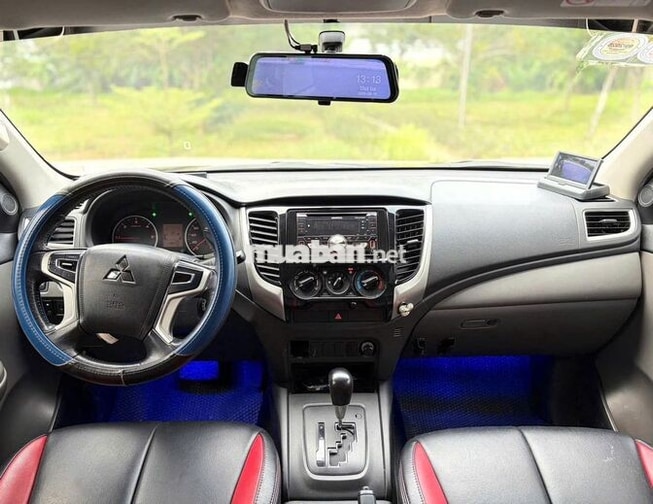 Mitsubishi Triton số tự động 1 cầu 2018