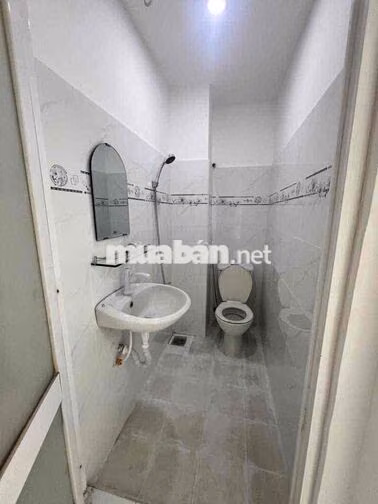 Cho thuê nhà nguyên căn Đường Huỳnh Văn Bánh Quận PN