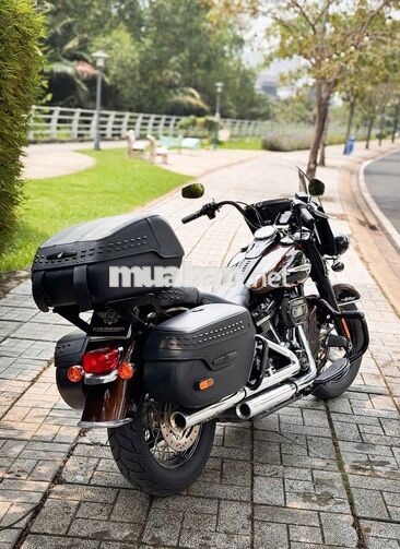 Harley-Davidson Heritage Classic 114 2019 Nâu đen