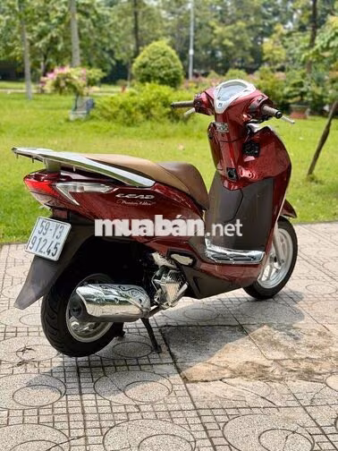 Honda Lead 4val 2024 odo 12000 km
