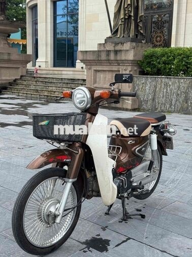 Honda Cub 2023 Nâu Trắng