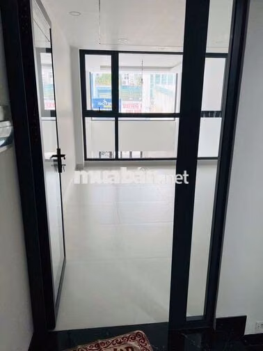 CHO THUÊ NHÀ 476 ÂU CƠ - 5 TẦNG THANG MÁY. GẦN VÒNG XOAY LÊ ĐẠI HÀNH