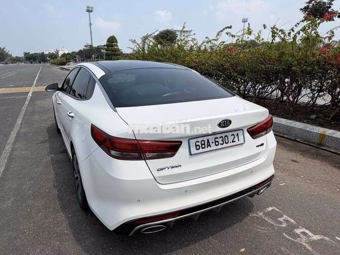 Kia Optima Trắng Tự động Hàn Quốc