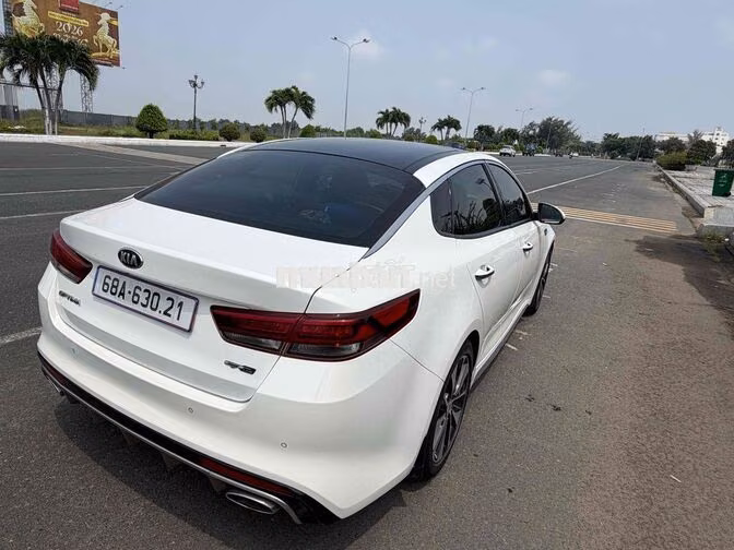 Kia Optima Trắng Tự động Hàn Quốc