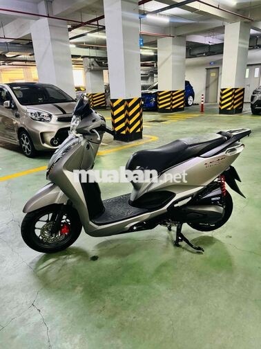 Honda Lead 4val Phiên bản đặc biệt Bạc nhám