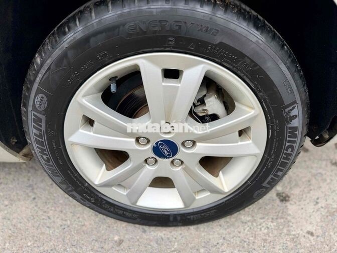 Ford Focus Titanium 2013 90000 km Bạc