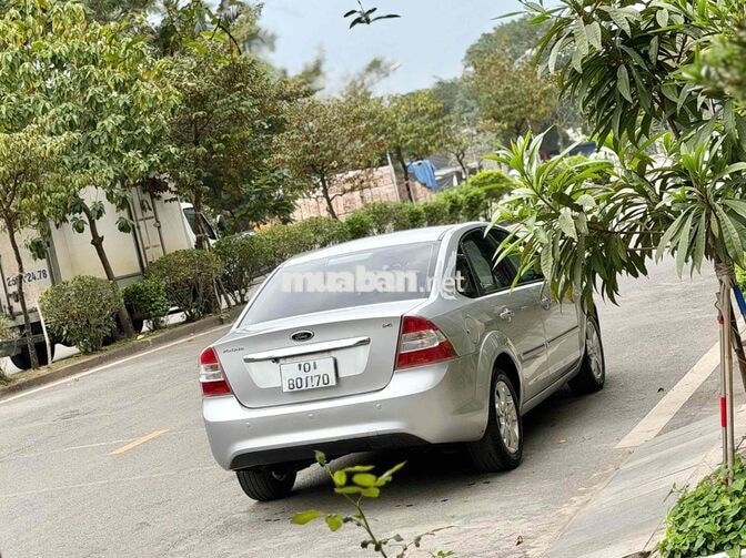 Ford Focus Titanium 2013 90000 km Bạc