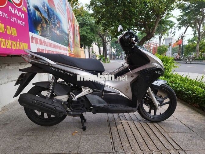 Honda Air Blade fi 2011 Đen bạc Việt Nam