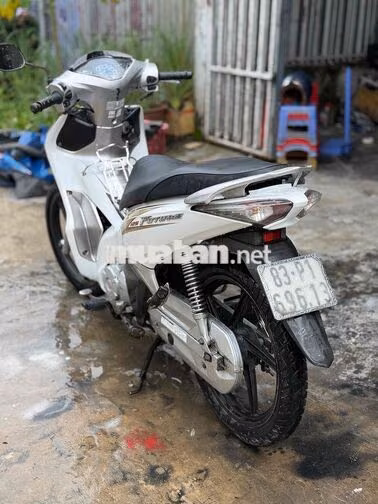 Future mập 2013 trắng bạc xe đẹp biển 83 ngây chủ