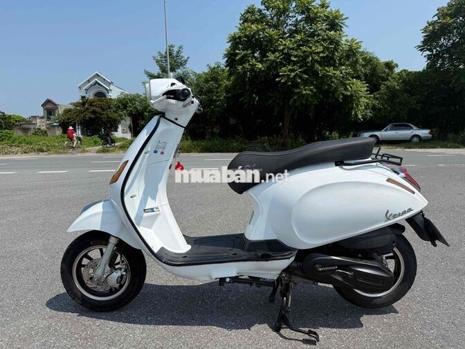 Vespa 50cc Trắng 2025