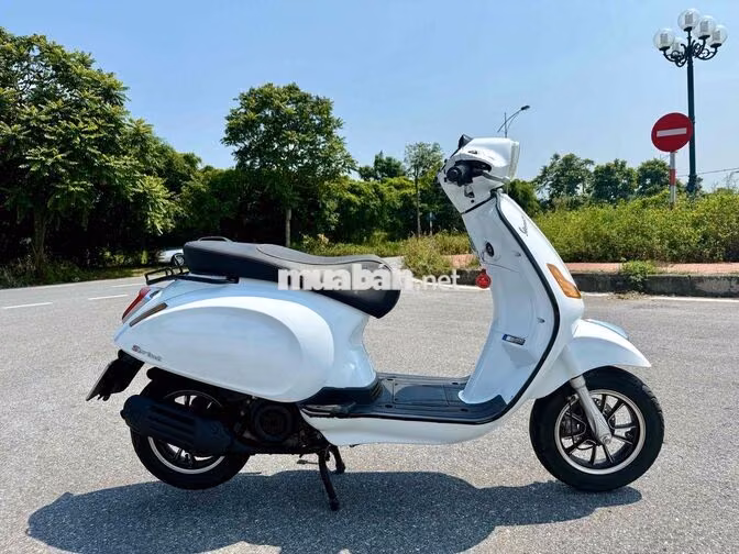 Vespa 50cc Trắng 2025