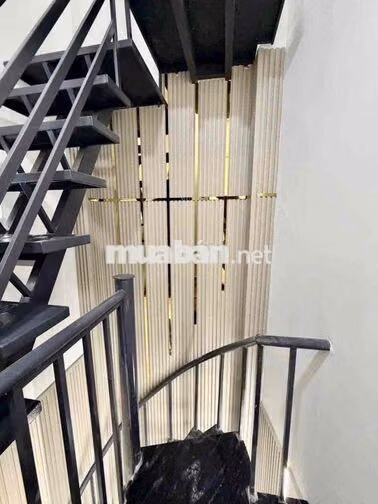 cần bán nhà hẻm 1041 trệt 2 lầu 2ptollet giá bán 990tr (TL)