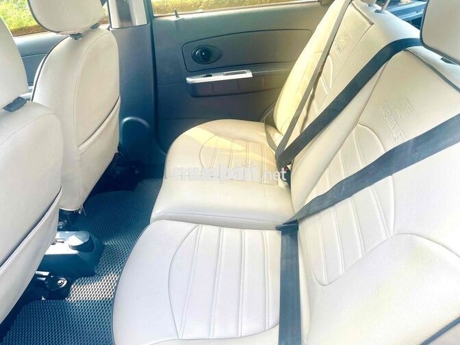 Chevrolet SPAST 2011 Bạc